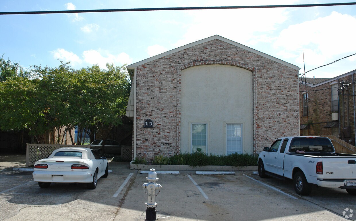 Building Photo - 3113 Eldorado St