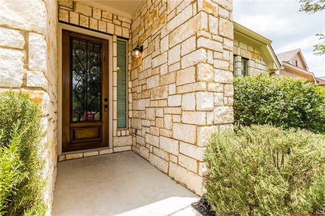 Building Photo - 13441 Mesa Verde Dr