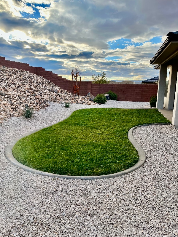 Building Photo - 2980 E Lavatera Dr