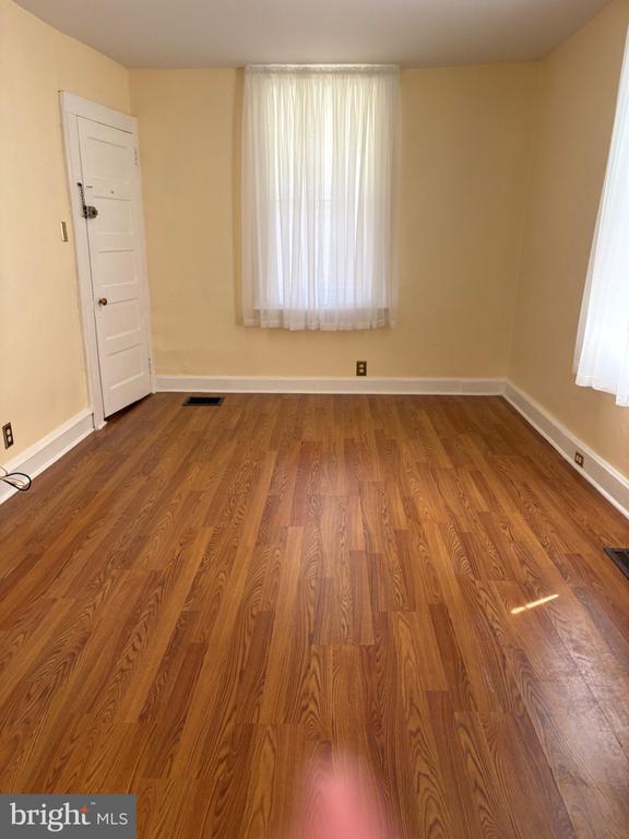 Building Photo - 224 Delsea Dr
