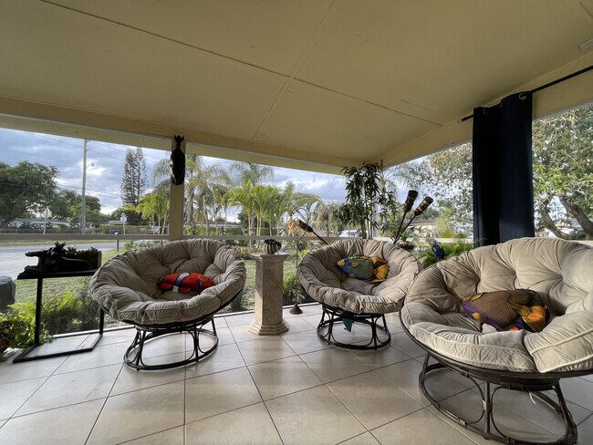 Foto del edificio - 3732 SW 17th St