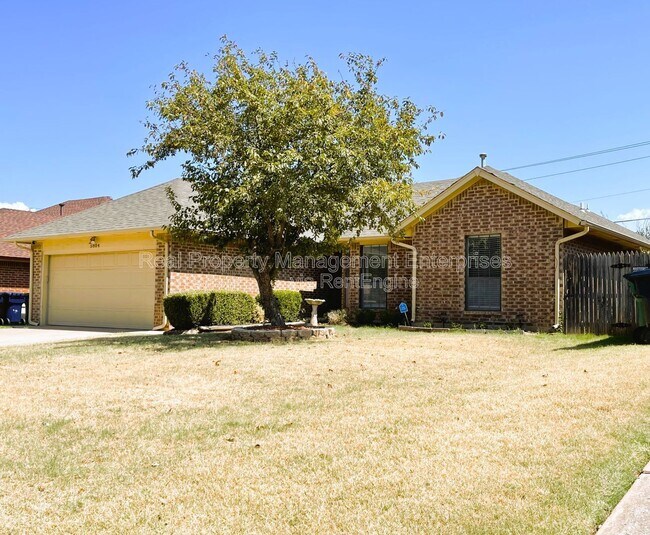 Foto del edificio - 5804 Republic Dr