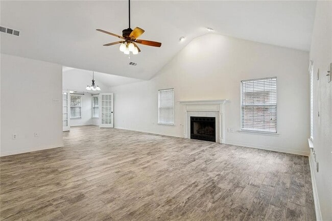 Foto del edificio - 405 Bon Temps Roule