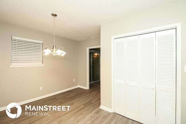 Foto del edificio - 6745 Buckhurst Trail