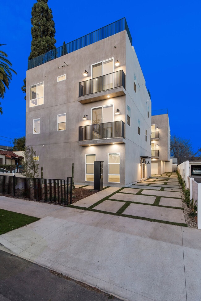 Building Photo - 5720 Fulcher Ave