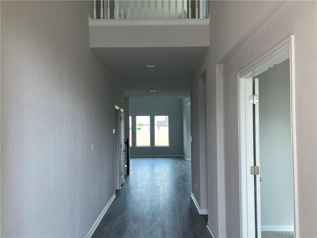 Foto del edificio - 14109 Pennington Ln