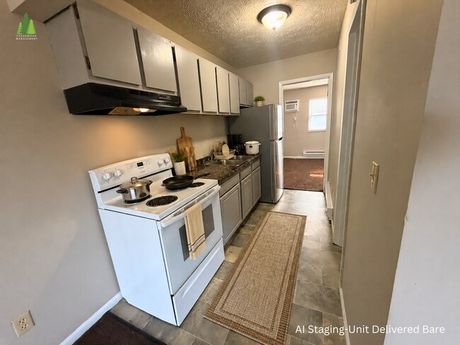 Foto del edificio - A comfortable 1 Bedroom with 1 Bathroom apartment in Anderson Avenue