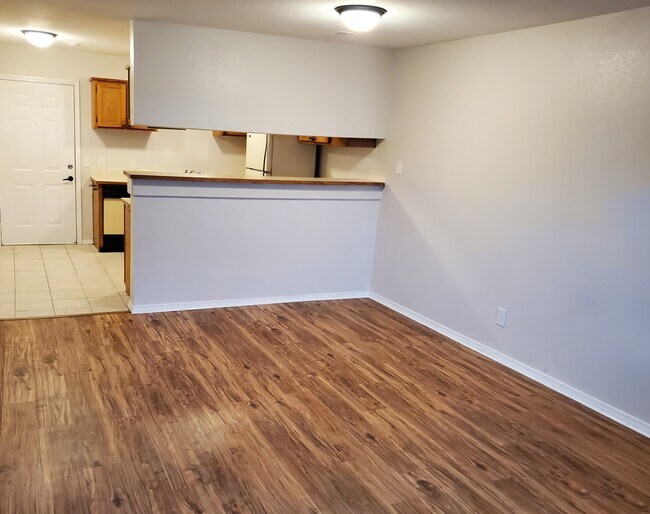 406 Kays Ln, Hollister, MO 65672 Apartments Hollister, MO