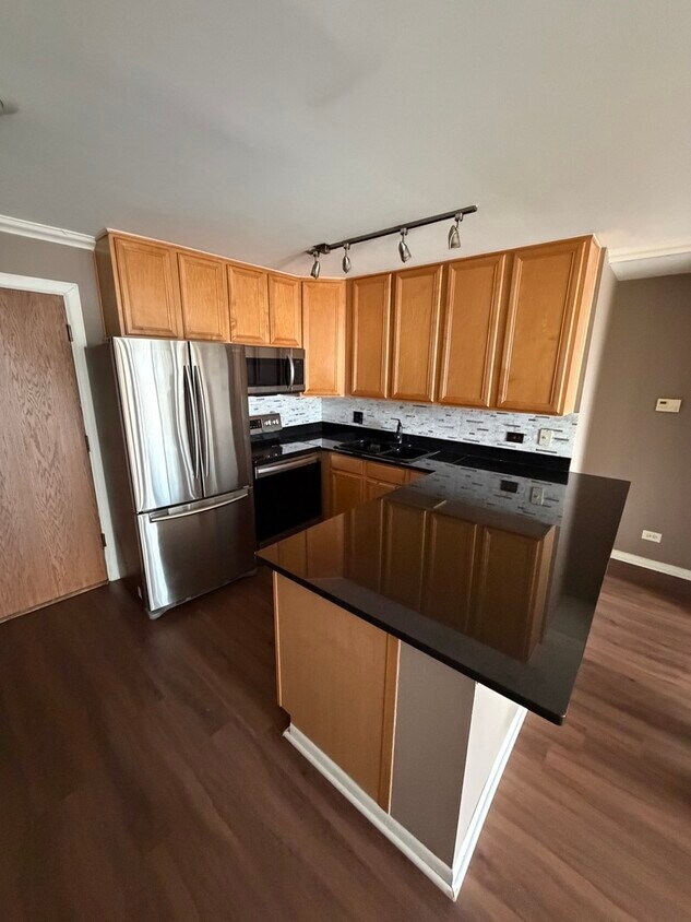 Foto del edificio - 5800 Oakwood Dr