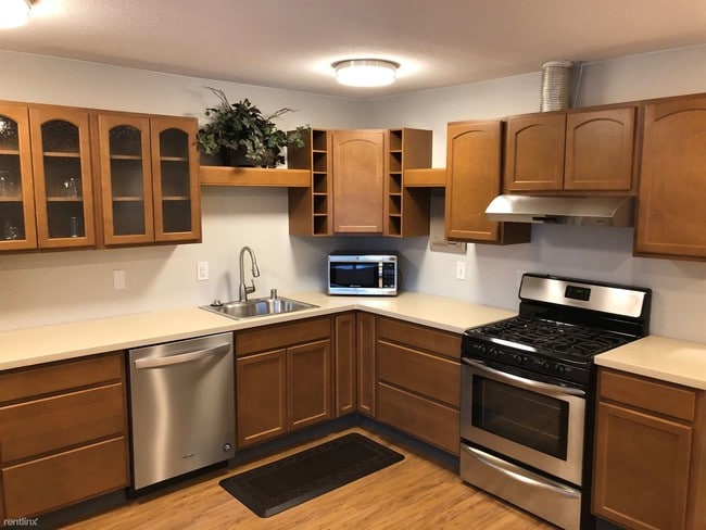 Building Photo - 1 br, 1.5 bath Condo - 4511 Folker St Apt 11B