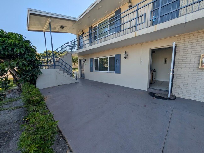 Foto del edificio - 817 Lighthouse Dr