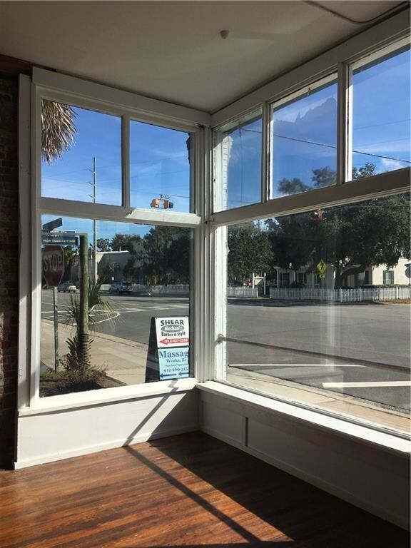 Building Photo - 115 N Walton St
