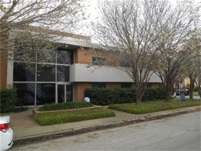 Primary Photo - 500 Lovett Blvd