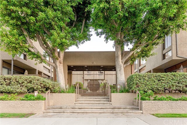 Foto del edificio - 484 E California Blvd