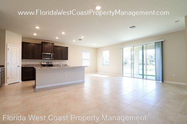 Building Photo - 3 br, 2.5 bath House - 16465 Woodside Gln