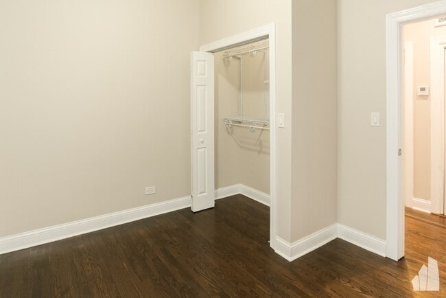 Foto del edificio - 4849 N Seeley Ave