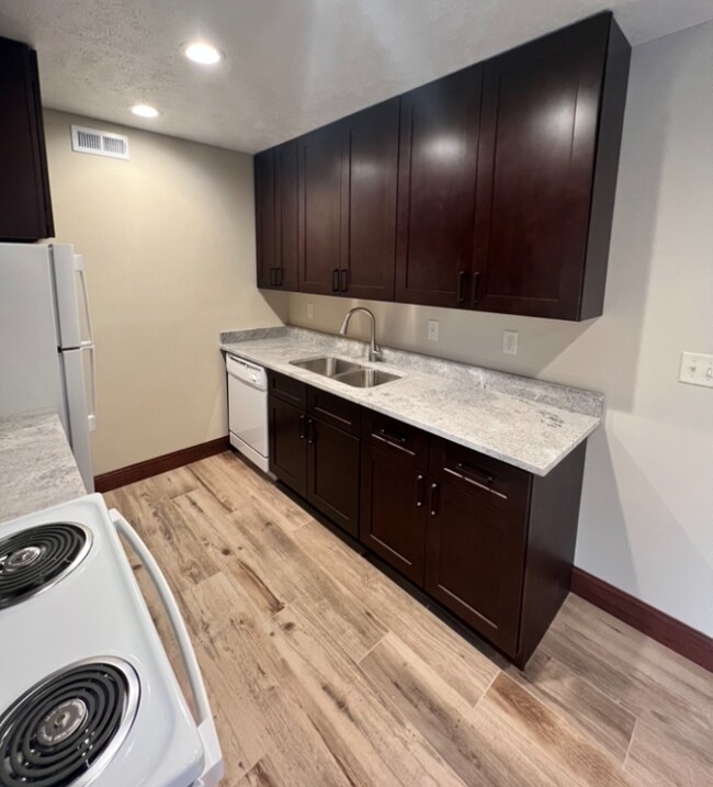 Foto del edificio - 4401 S 27th St