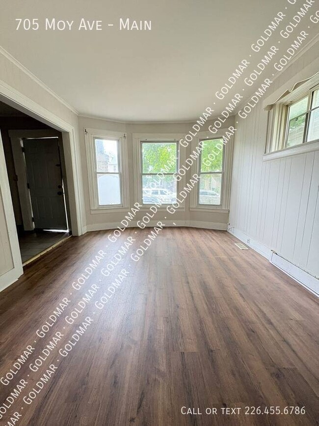 Building Photo - 705 Moy Ave