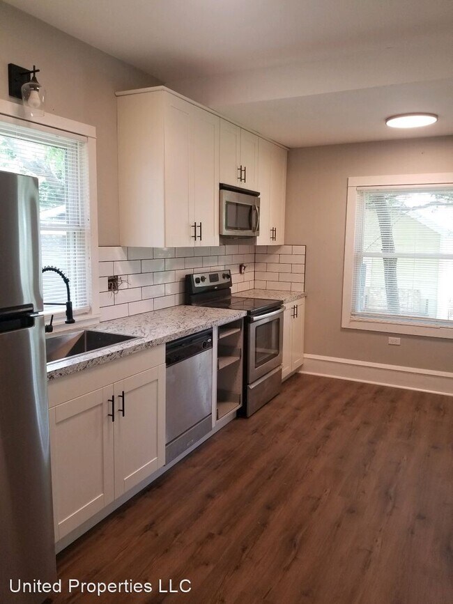 Building Photo - 2 br, 1 bath House - 425 23rd St NE