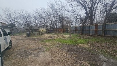 Photo - 1426 N Jim Miller Rd House