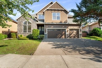 Building Photo - 9648 SE Denali Dr