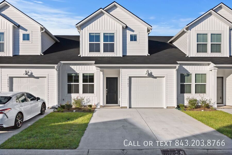 Photo - 2103 Victory Way-