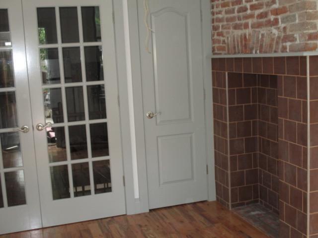 Building Photo - 294 Harman St