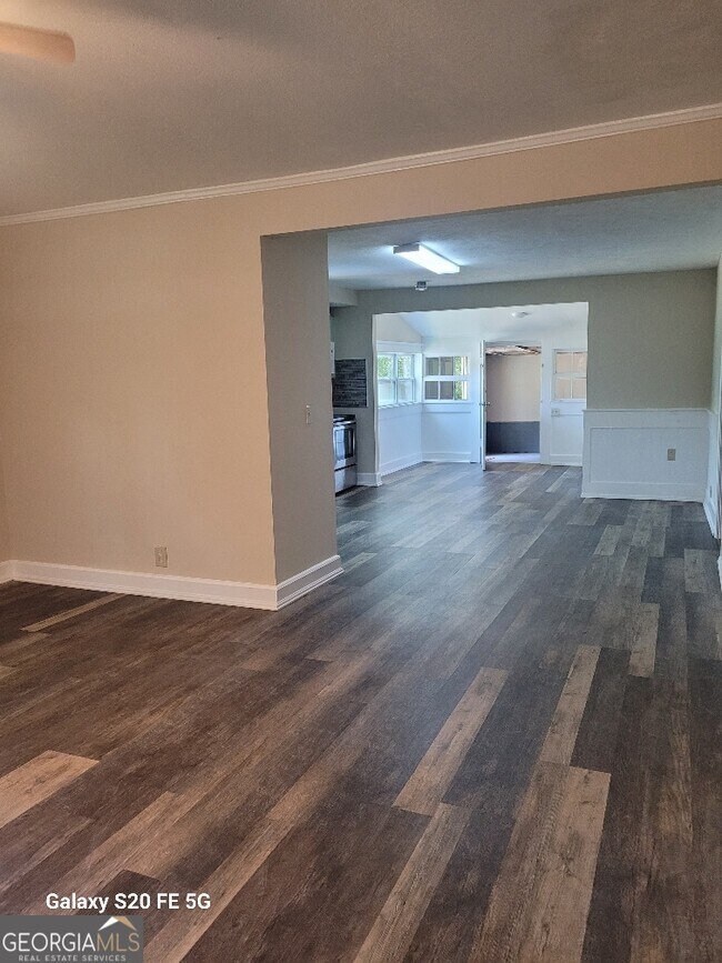 Foto del edificio - 959 Whitfield Rd