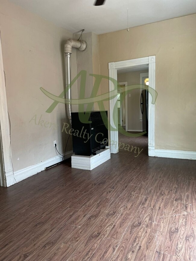 Foto del edificio - 1216 Cedar St