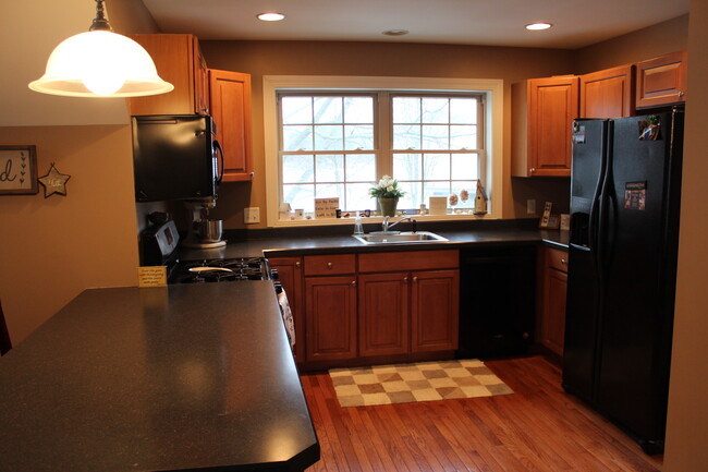 Kitchen w/ full pantry - 8 Skipperhill Ln