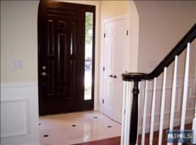 Foto del edificio - 30-27 Heywood Ave