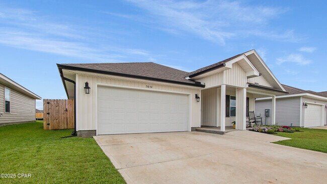 Building Photo - 5044 Rivergrass Dr