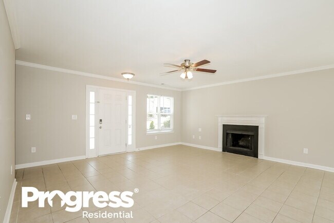 Building Photo - 505 Walnut Woods Dr