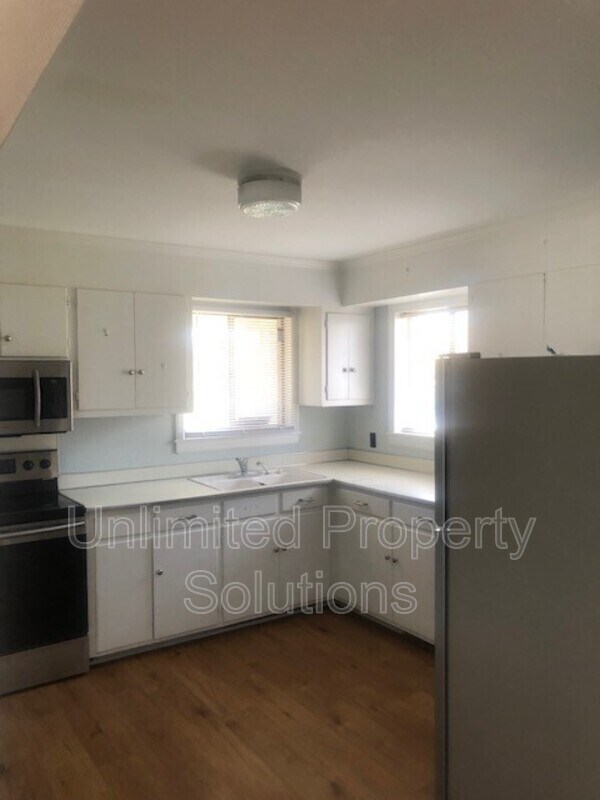 Foto del edificio - 210 S 14th St
