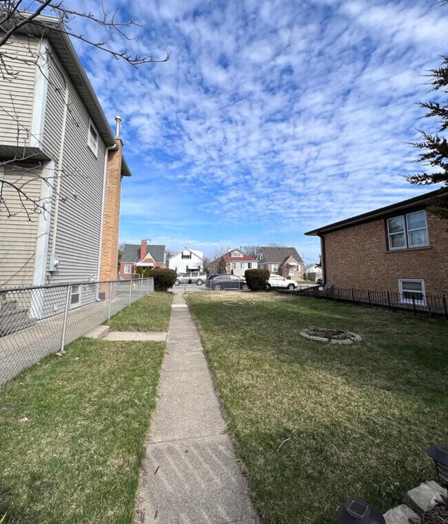 Foto del edificio - 4358 N Oak Park Ave