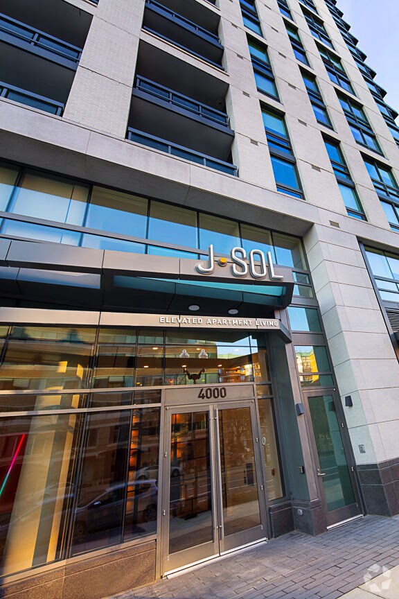 Apartments for Rent Near Mason University Arlington Campus