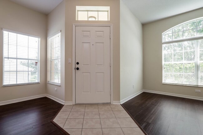 Building Photo - 2646 Lake Cora Rd