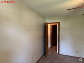 Building Photo - 5901 W Brown Deer Rd