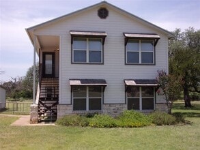 Building Photo - 179 Two Friends Trl