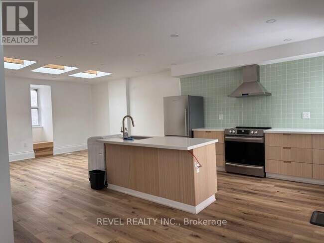 Photo du bâtiment - 290 Gerrard St E