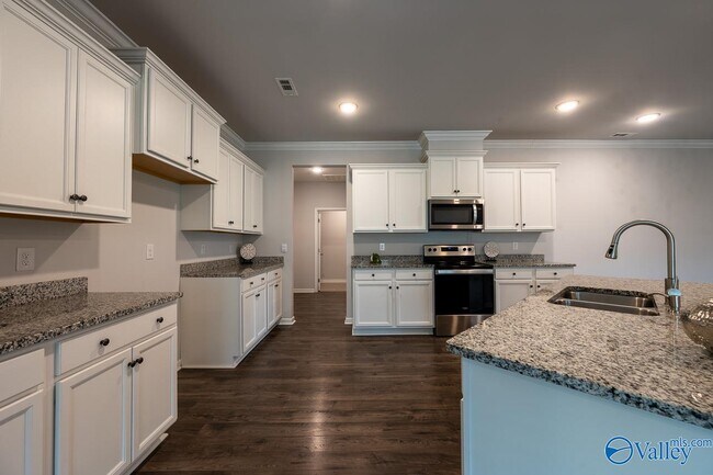 Foto del edificio - 331 Jackson Pt Cir