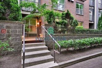 Building Photo - 16275 NE 85th St