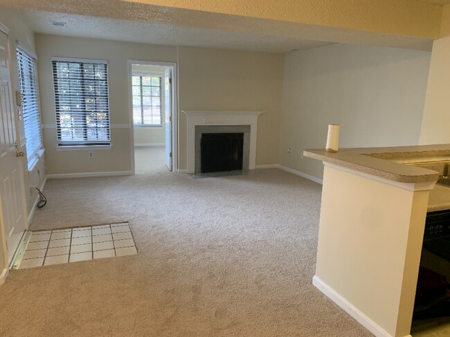 Building Photo - 1605 Airy Hill Ct