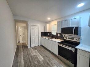 Building Photo - 1546 Moonflower St