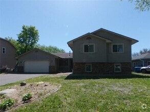 Building Photo - 15307 67th Pl N