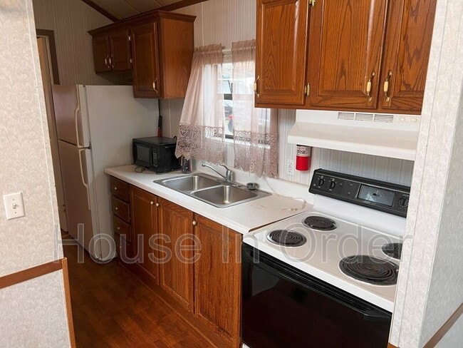 Foto del edificio - 127 Crider Cir
