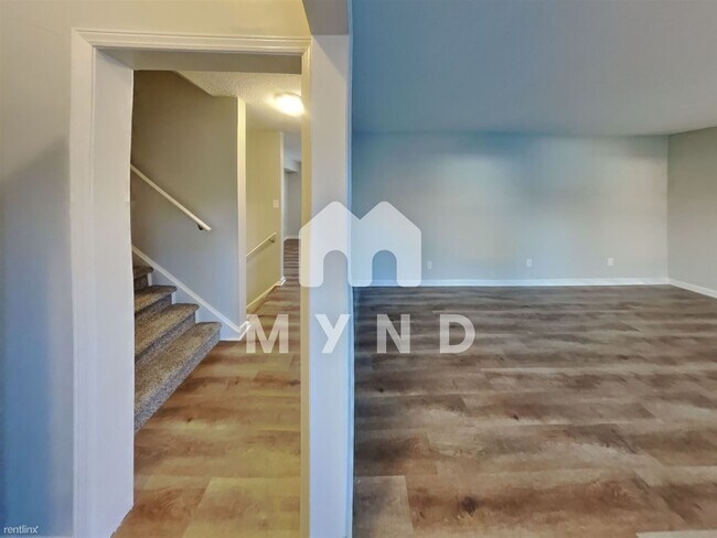 Building Photo - 4 br, 2.5 bath House - 314 E Pilot St