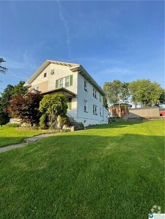 Building Photo - 1906 3rd St
