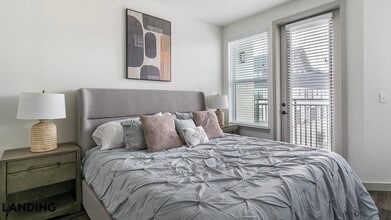 Building Photo - 91 Jensen Dr