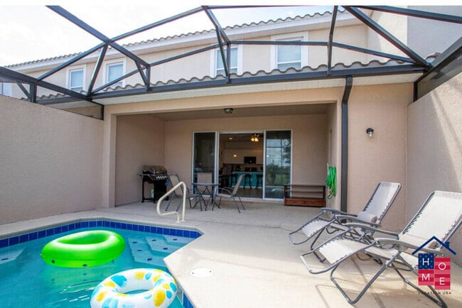 Building Photo - Family House: Ideal for 8 Guests with Priv...